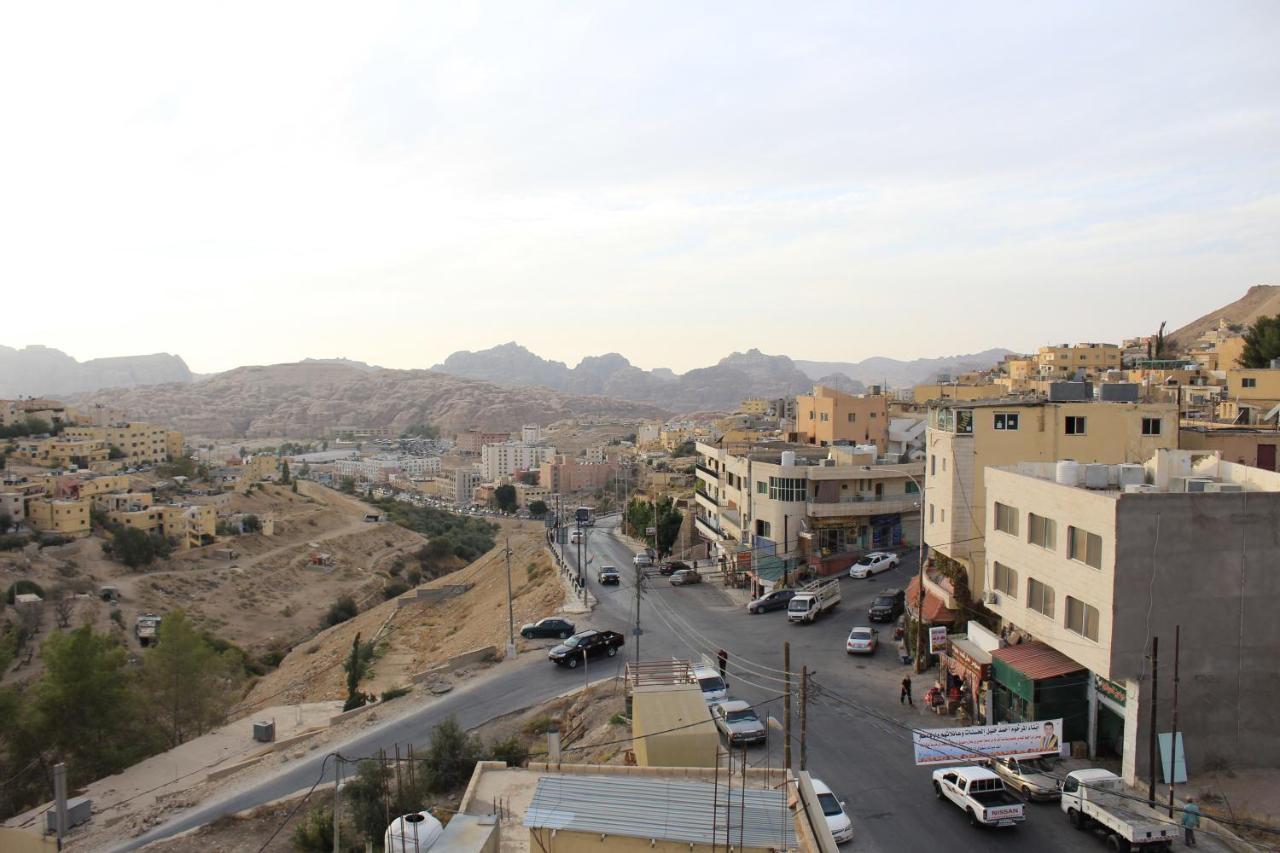 Petra Visitors Hotel Wadi Musa Exterior foto