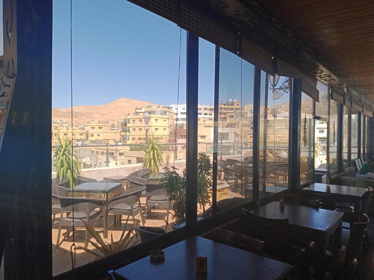 Petra Visitors Hotel Wadi Musa Exterior foto