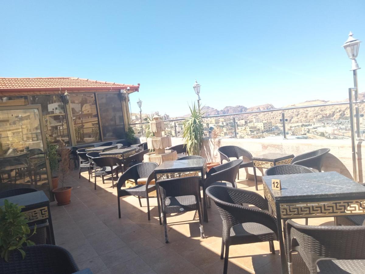 Petra Visitors Hotel Wadi Musa Exterior foto