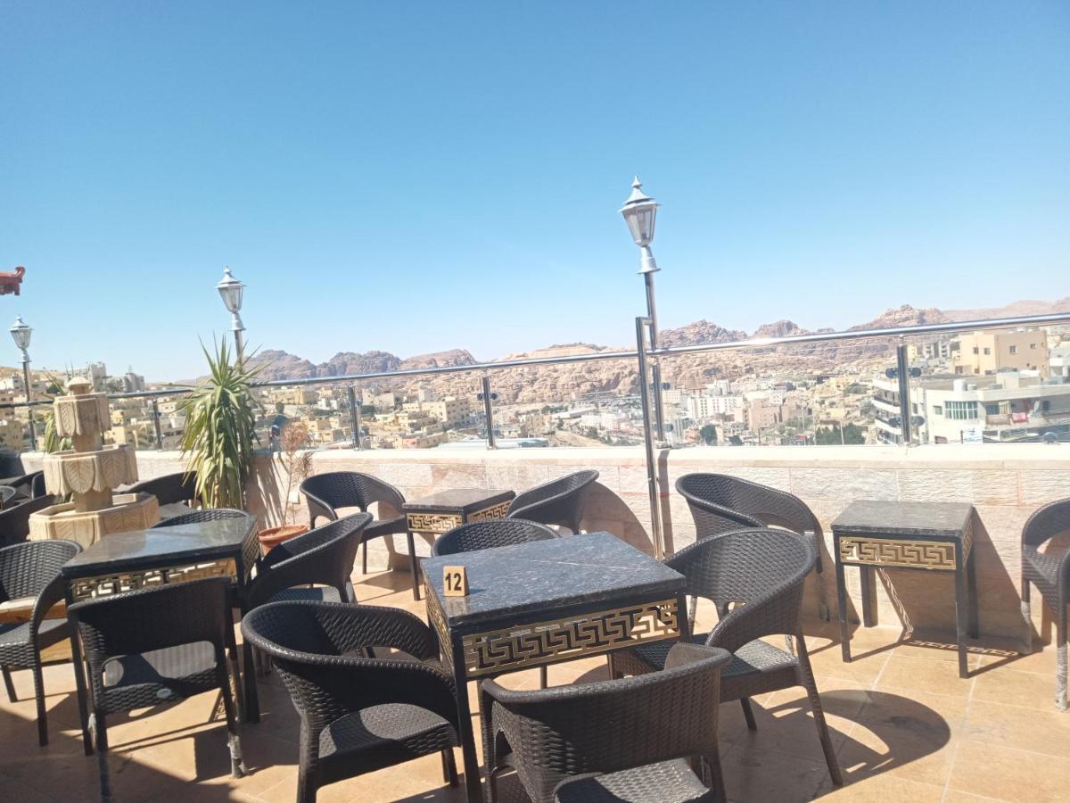 Petra Visitors Hotel Wadi Musa Exterior foto